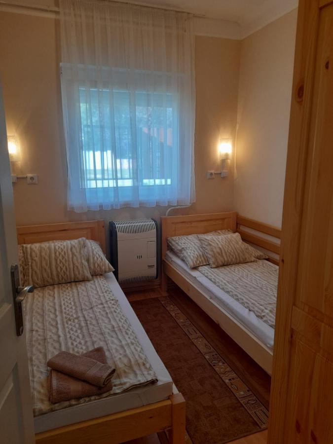 Thermal Apartman Tiszafuered Bagian luar foto